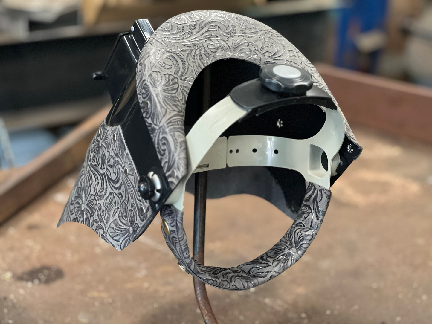 Black and grey floral chopped tiger hood