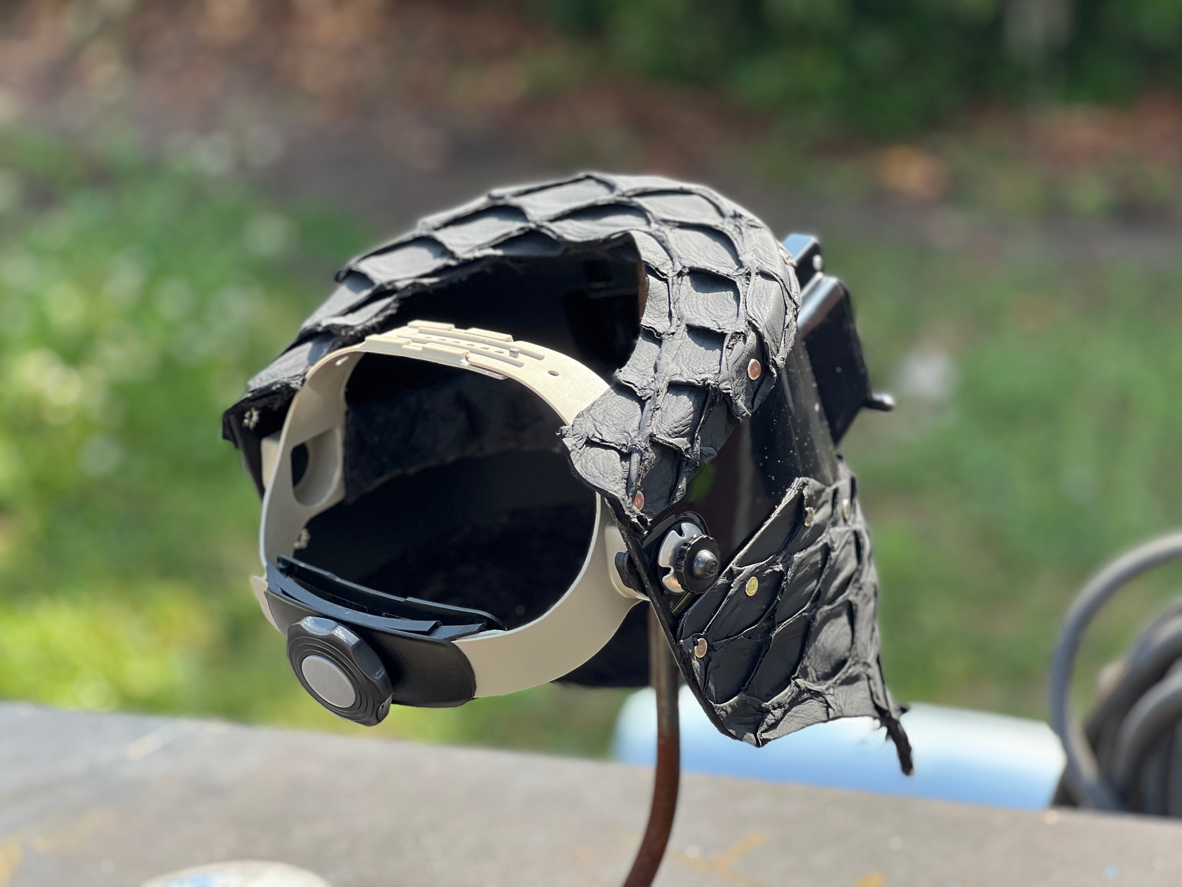 Double chopped Pirarucu Tiger hood