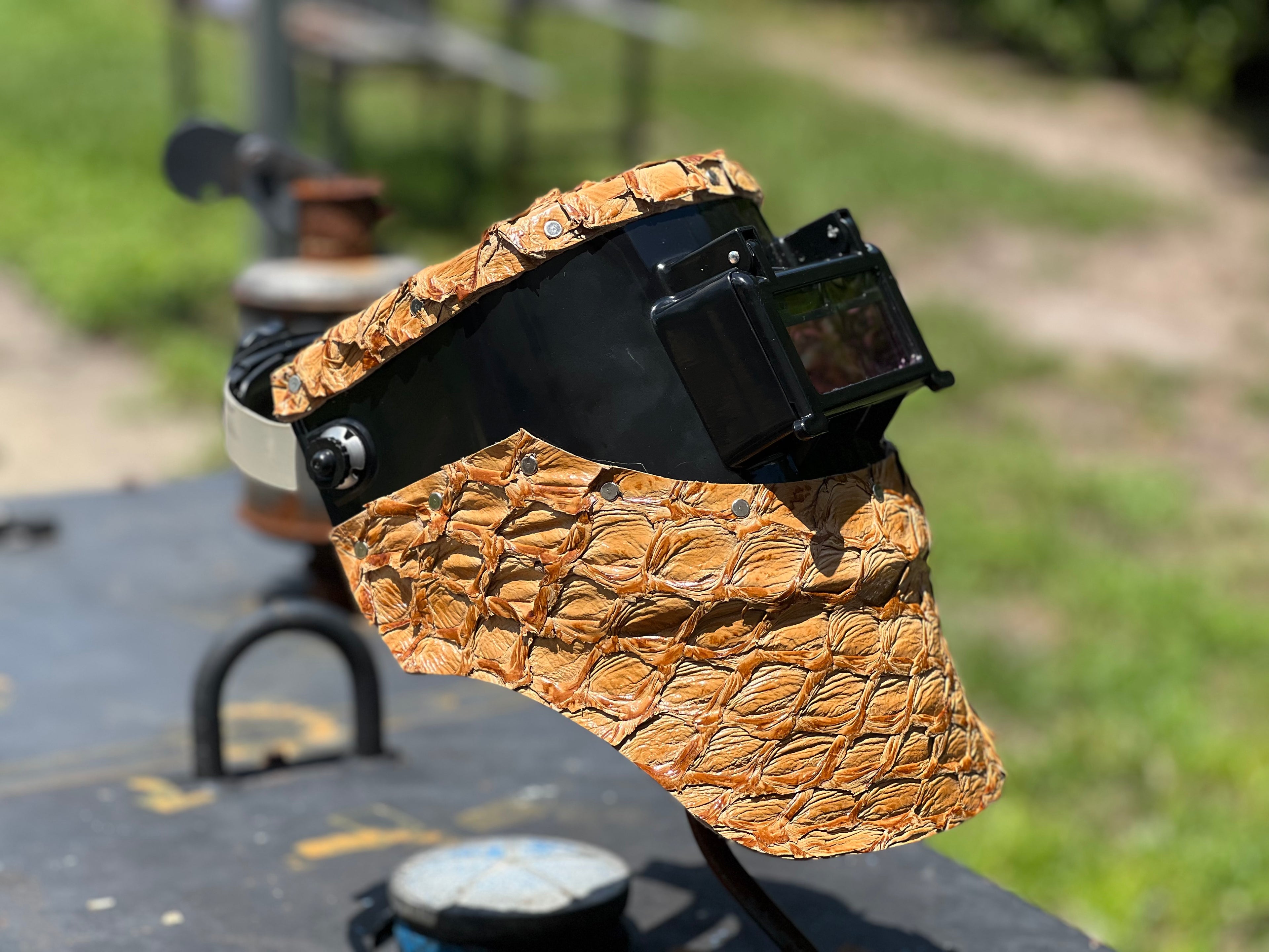 Double chopped Pirarucu Tiger hood