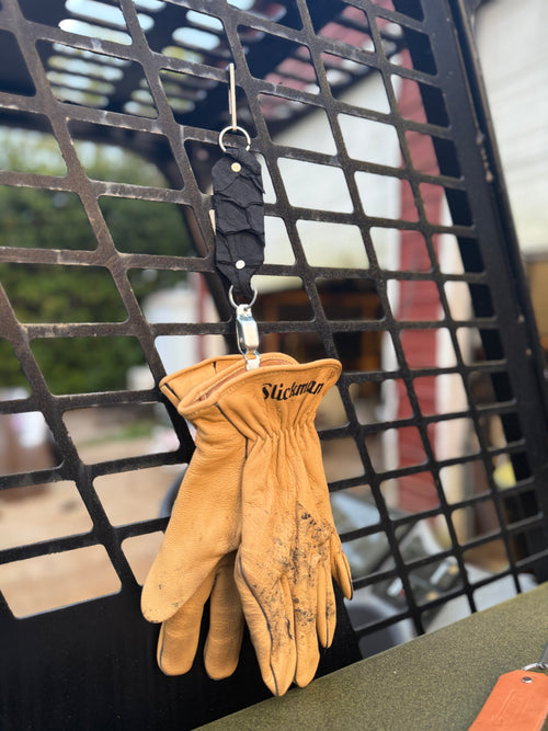 Glove lanyard