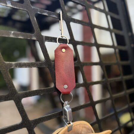 Glove lanyard