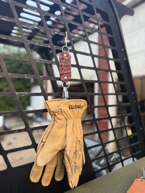 Pirarucu glove lanyard - Image 2