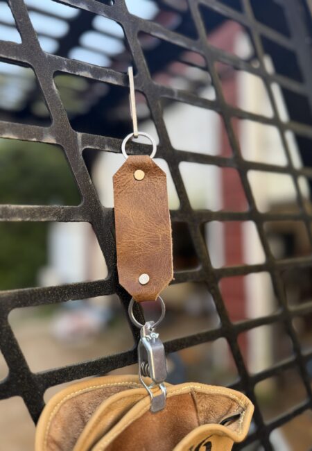 Glove lanyard
