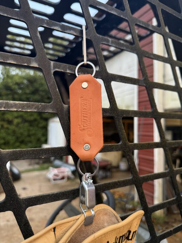 Glove lanyard