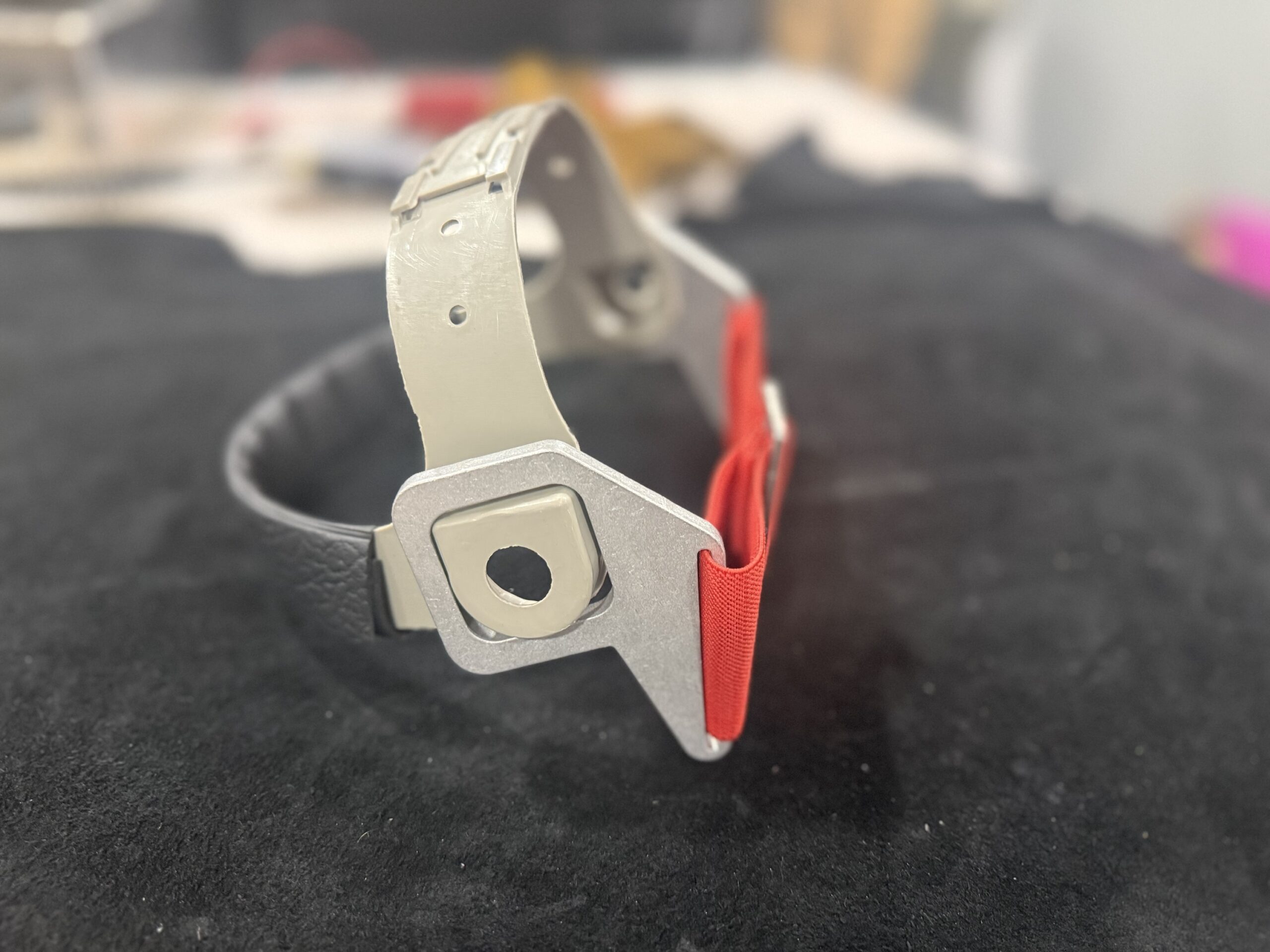 Fibre metal cut headgear. - Image 2